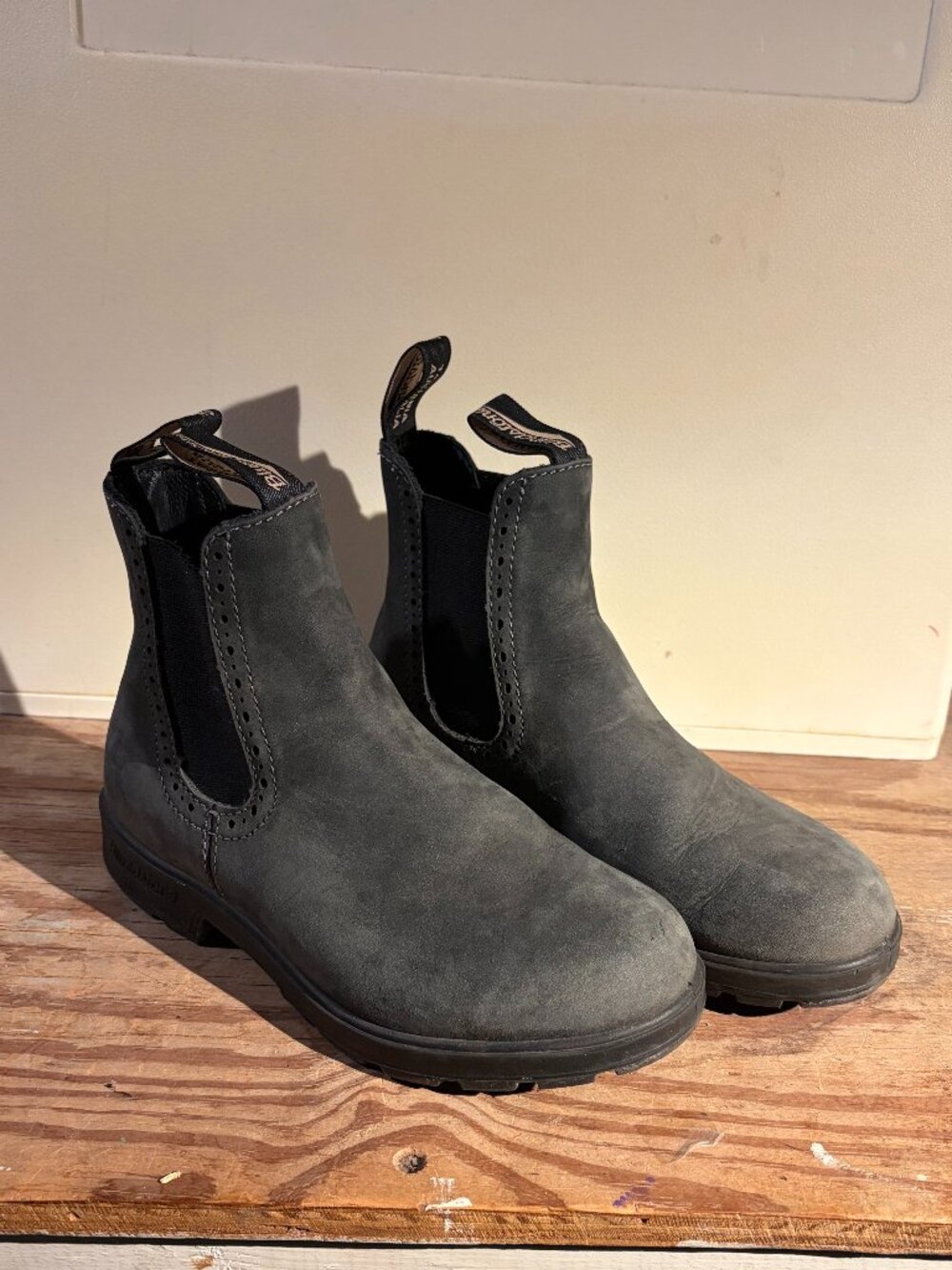 Blunndstone boots - grey, like new